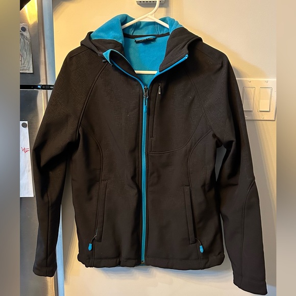 Women’s Coats - Picture 4 of 4